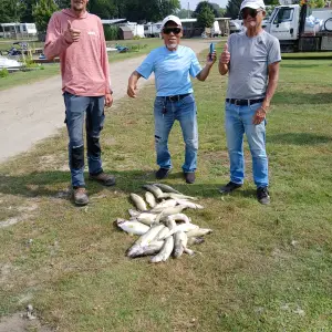Tailfeathers Charter Aug 1 2024 Kyle, Wes and Ken I took the picture (5).jpg
